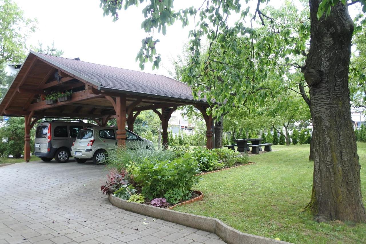 Apartma Vrh Lesce  Kültér fotó