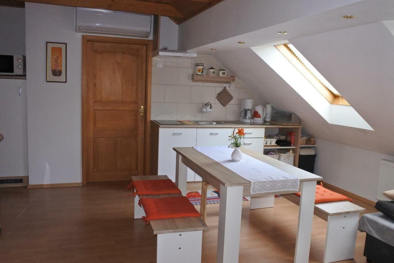 Apartma Vrh Lesce  Kültér fotó