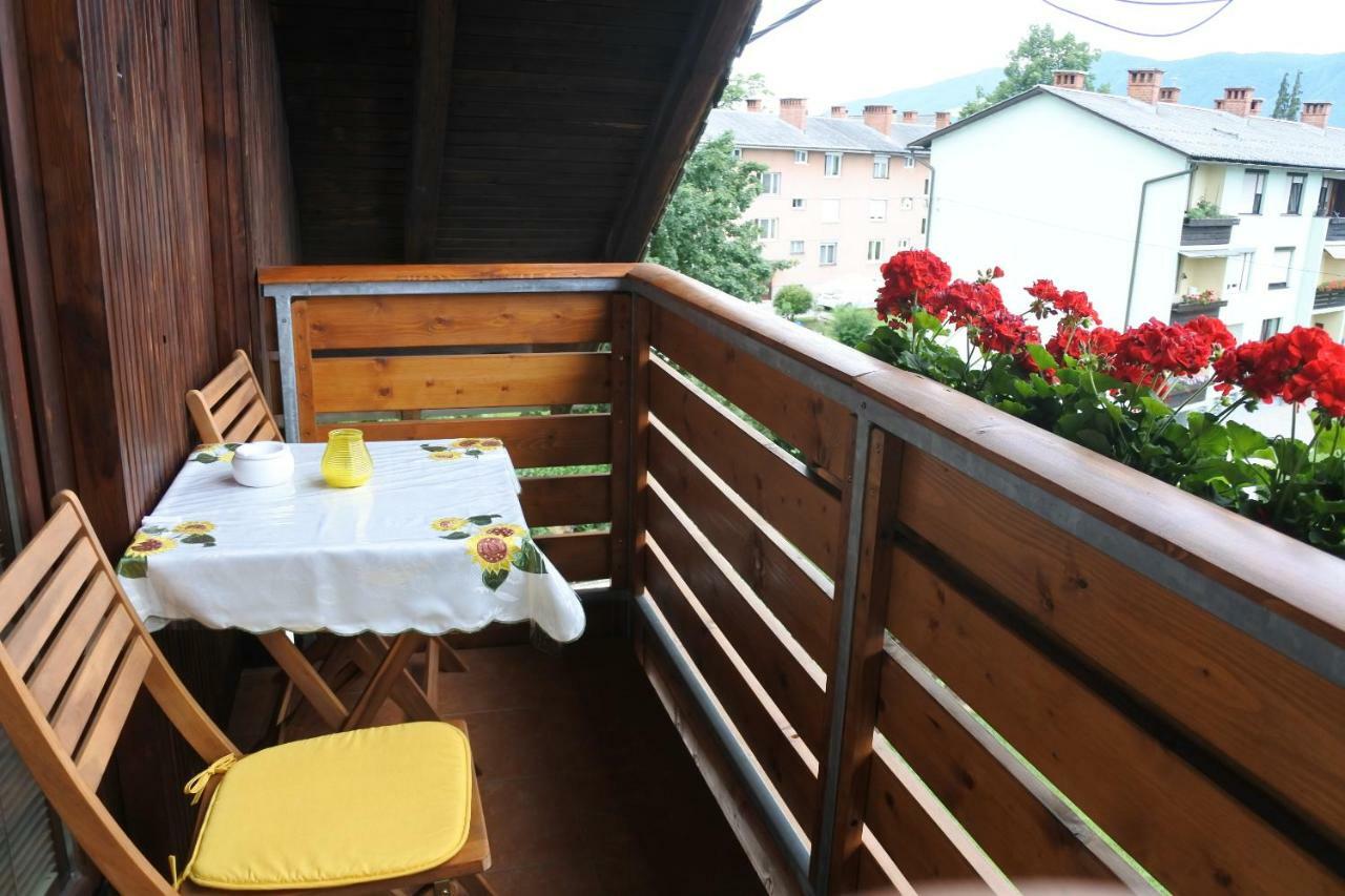 Apartma Vrh Lesce  Kültér fotó